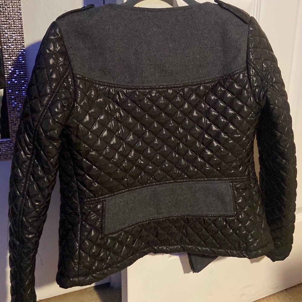 Black Jacket - Picture 4 of 5